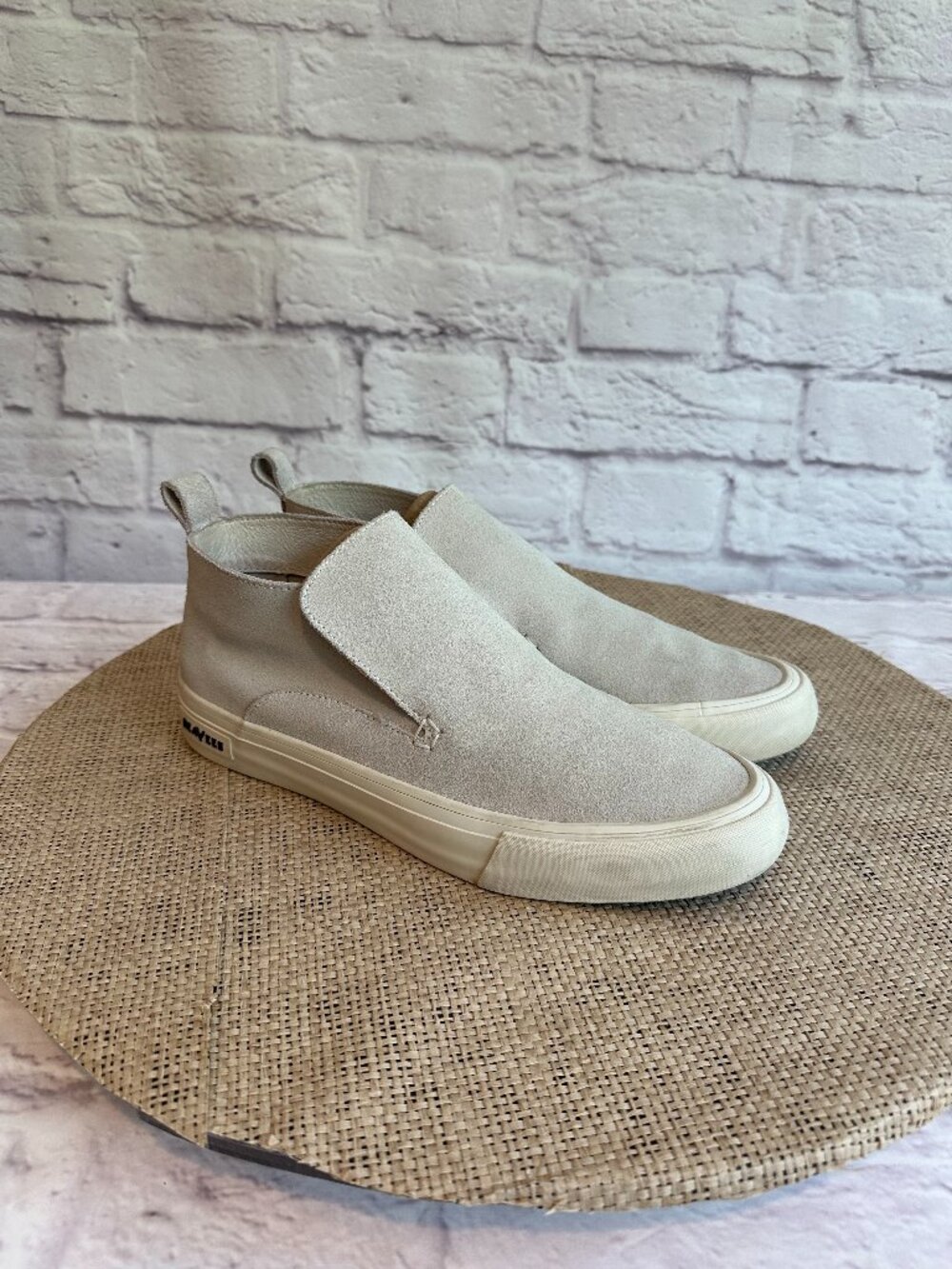 Seavees Mens Huntington Middie cream suede size 9.5